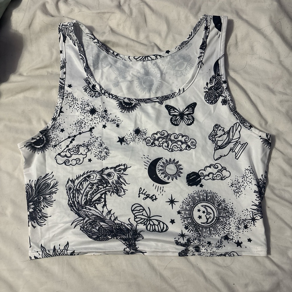 ROMWE Black and White Graphic Crop Tank Top